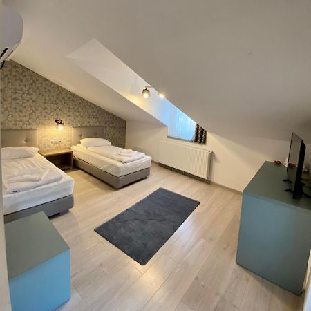 Adi&Nicol Hotel Sibiu Exterior photo