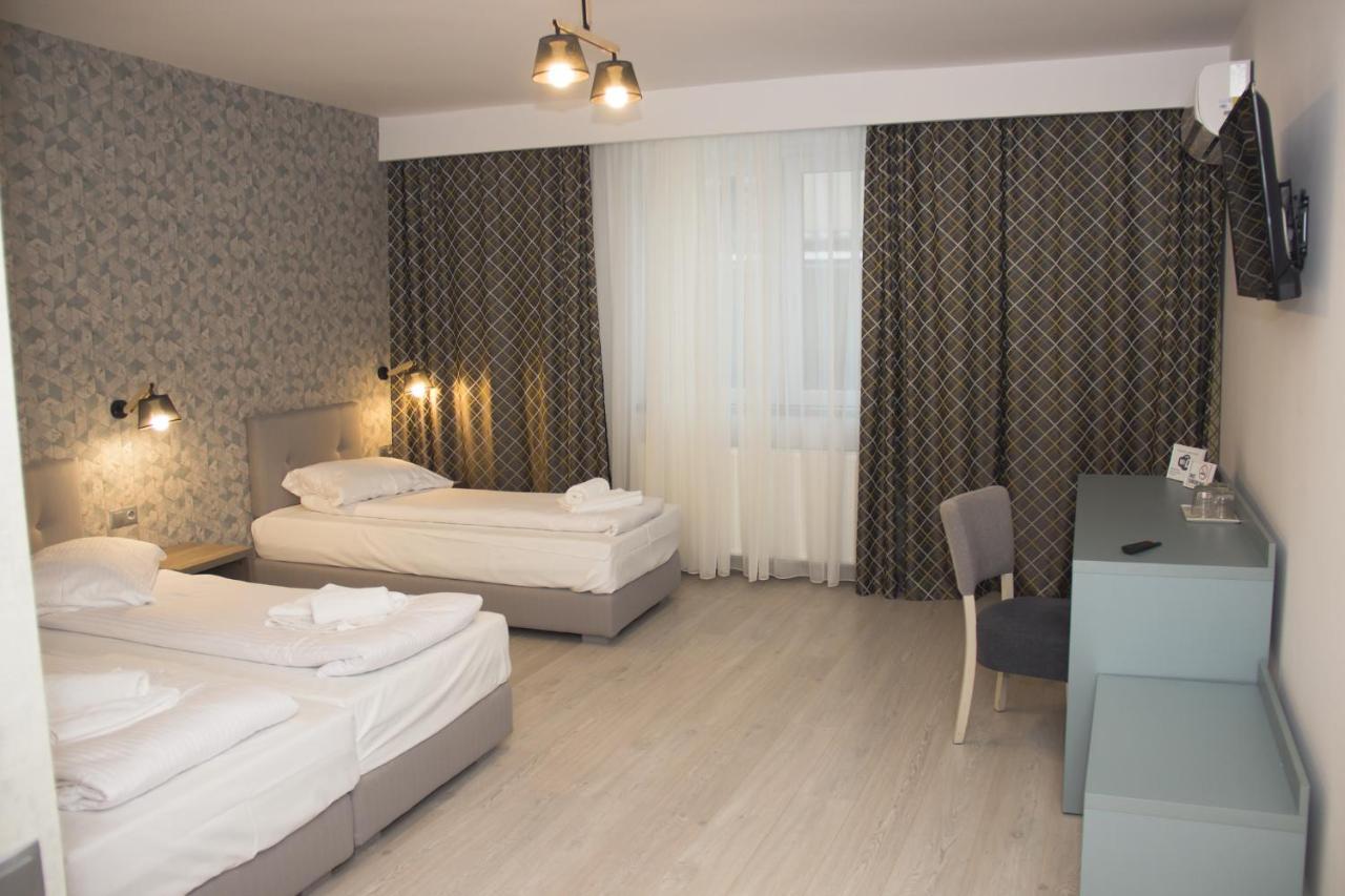 Adi&Nicol Hotel Sibiu Exterior photo